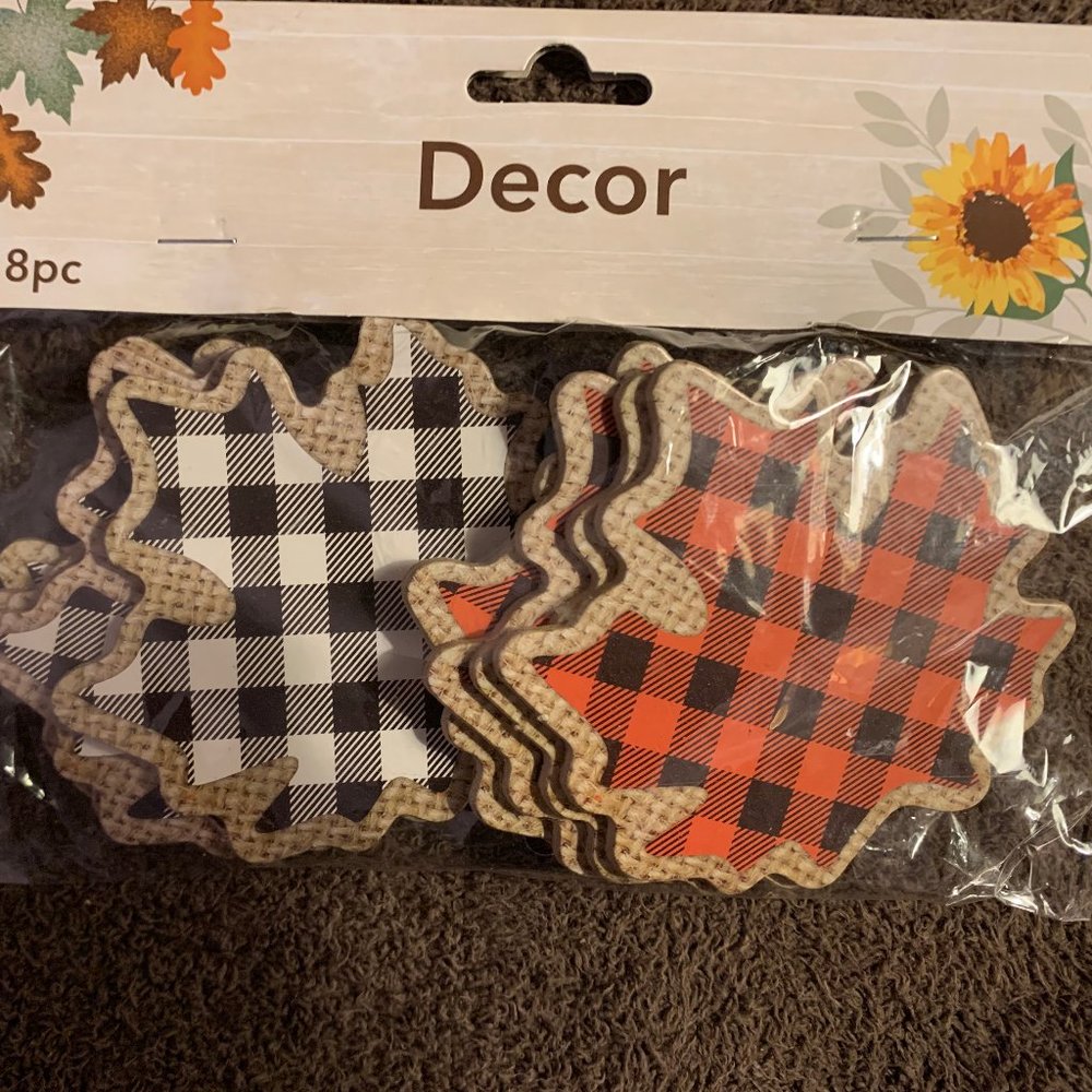 8 Buffalo plaid fall leaves